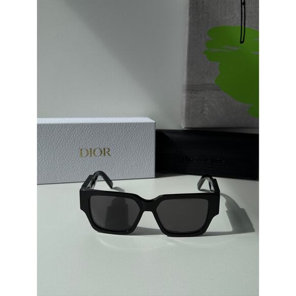 NEW Dior CD SU Sunglasses in Black Holographic Pink Logo main image 10
